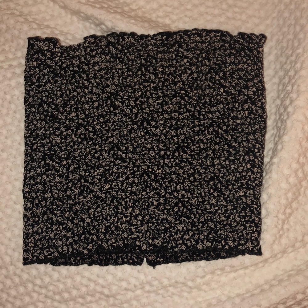 brandy melville scrunchie tube top
